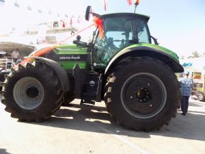 deutzfahr-7250ttv-01-traktorlernet